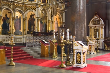 Ikonostase in einer Orthodoxe Kirche Orthodoxer Kirchenraum mit Ikonostase
